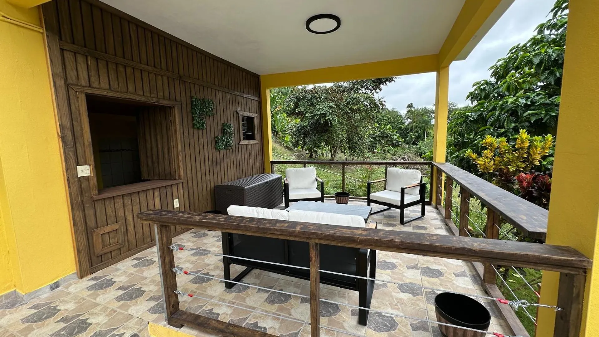 La Casita Amarilla En Utuado, Puerto Ricoヴィラ プエルトリコ